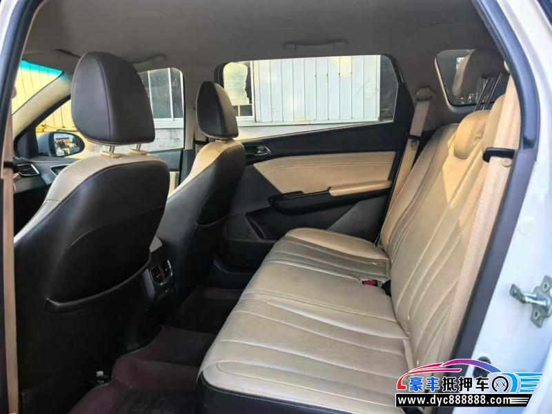 18年宝骏730轿车抵押车出售