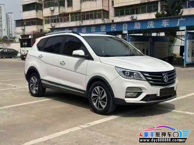 19年宝骏730轿车抵押车出售