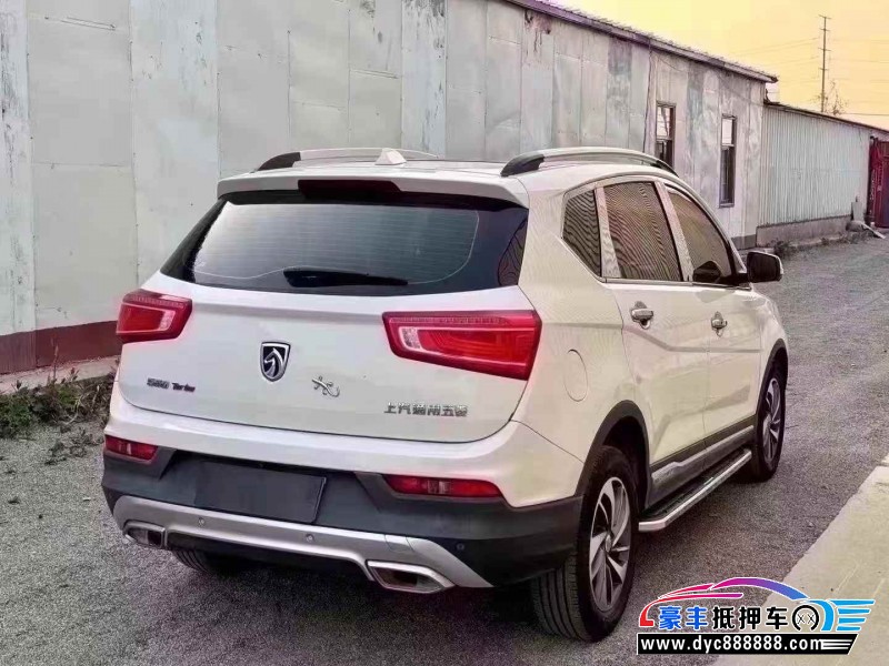 18年宝骏560轿车抵押车出售