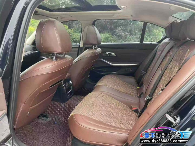 20年宝马3系轿车抵押车出售