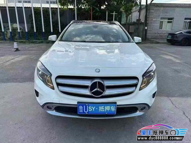 16年奔驰GLA轿车抵押车出售