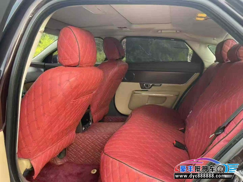 14年捷豹XJ轿车抵押车出售