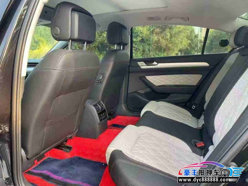 23年大众迈腾轿车抵押车出售