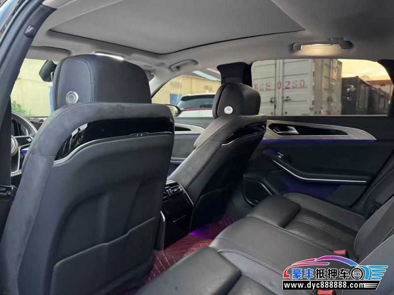 22年红旗H9轿车抵押车出售