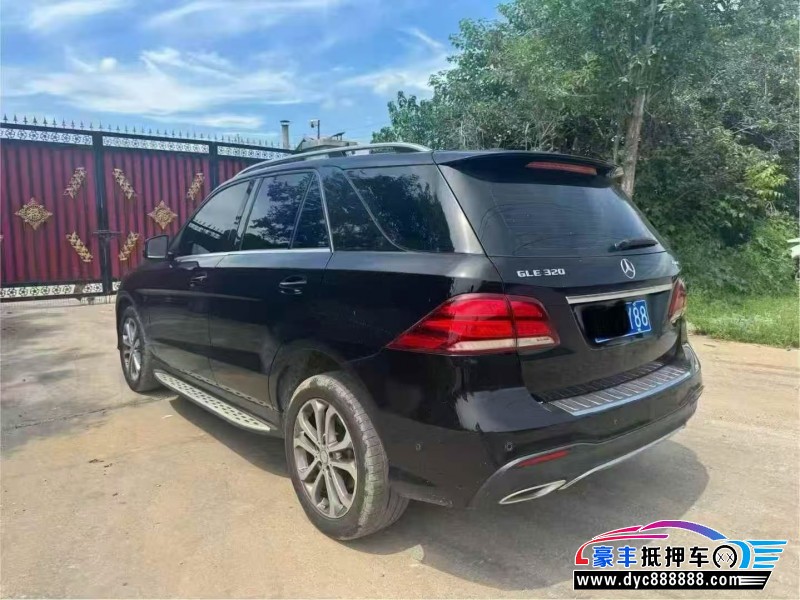 16年奔驰GLE轿车抵押车出售