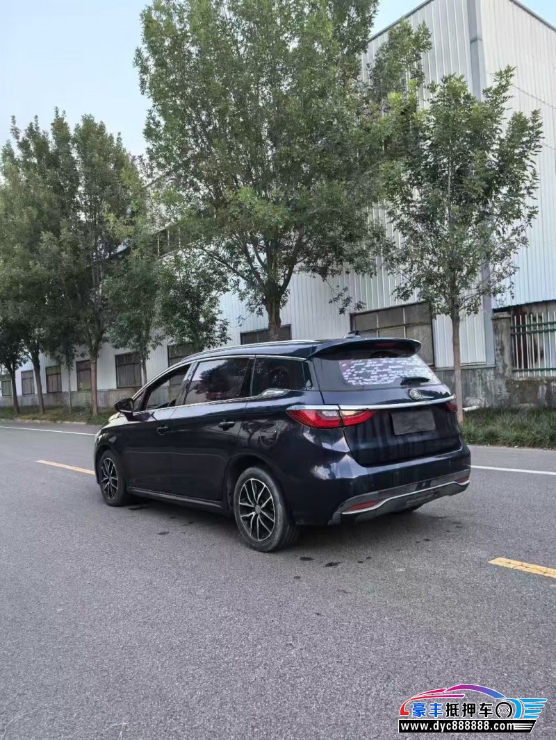 18年比亚迪宋轿车抵押车出售