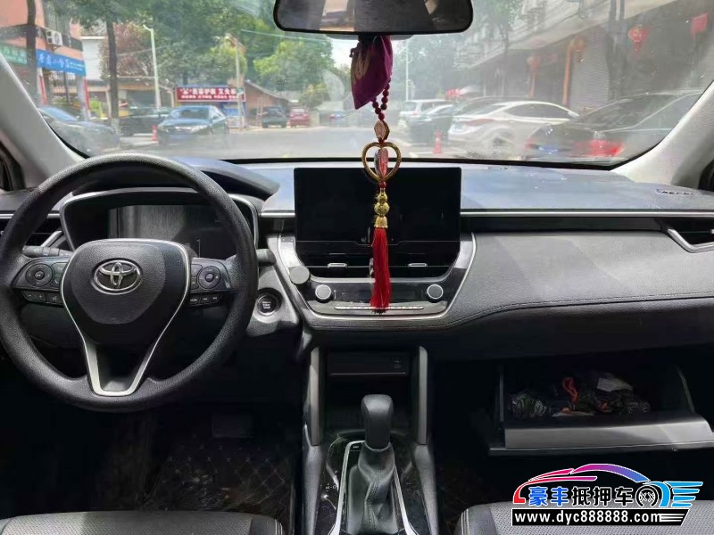 23年丰田锋兰达轿车抵押车出售