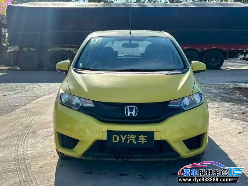 16年本田飞度轿车抵押车出售