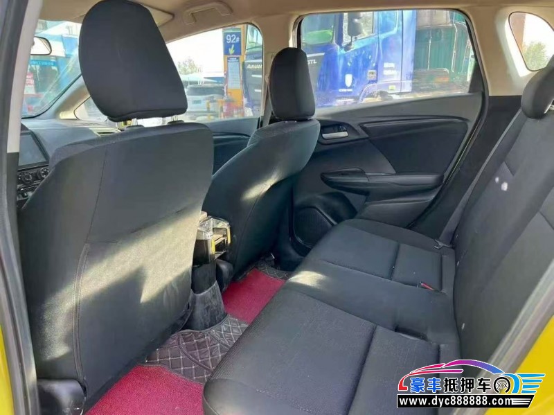 16年本田飞度轿车抵押车出售