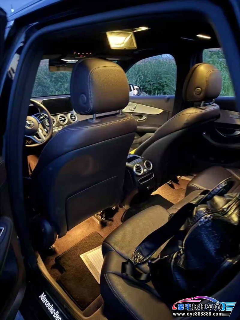 22年奔驰GLC轿车抵押车出售