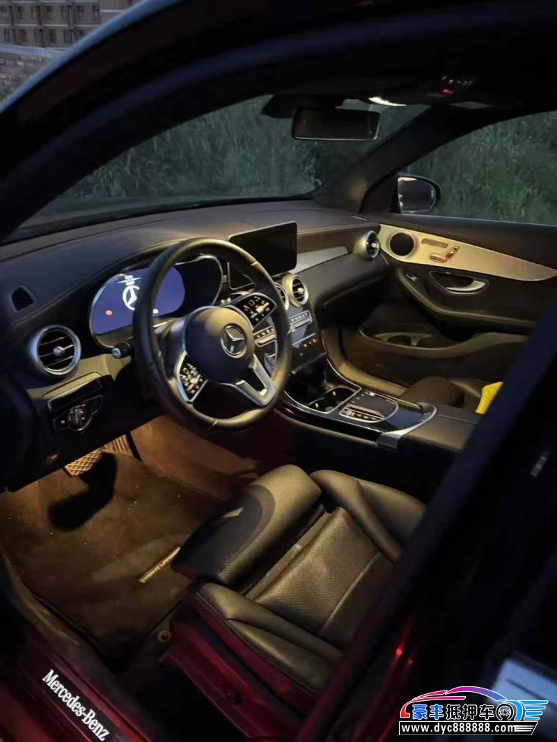 22年奔驰GLC轿车抵押车出售