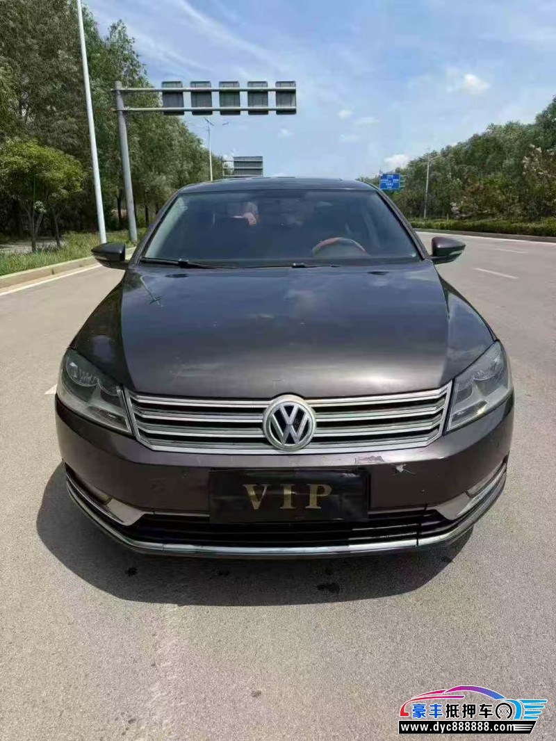 16年大众迈腾轿车抵押车出售