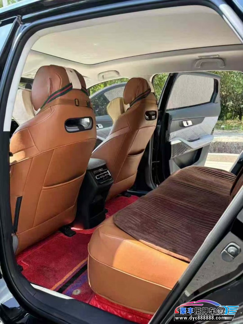 24年长安长安UNI轿车抵押车出售