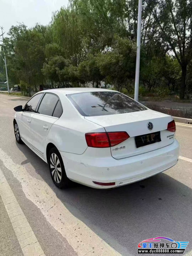 18年大众速腾轿车抵押车出售