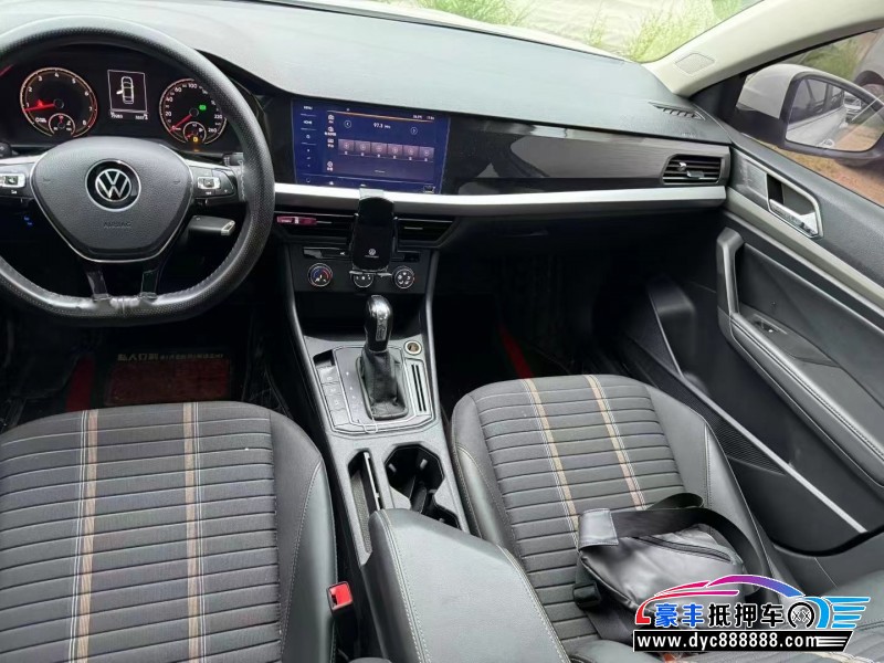 21年大众朗逸轿车抵押车出售