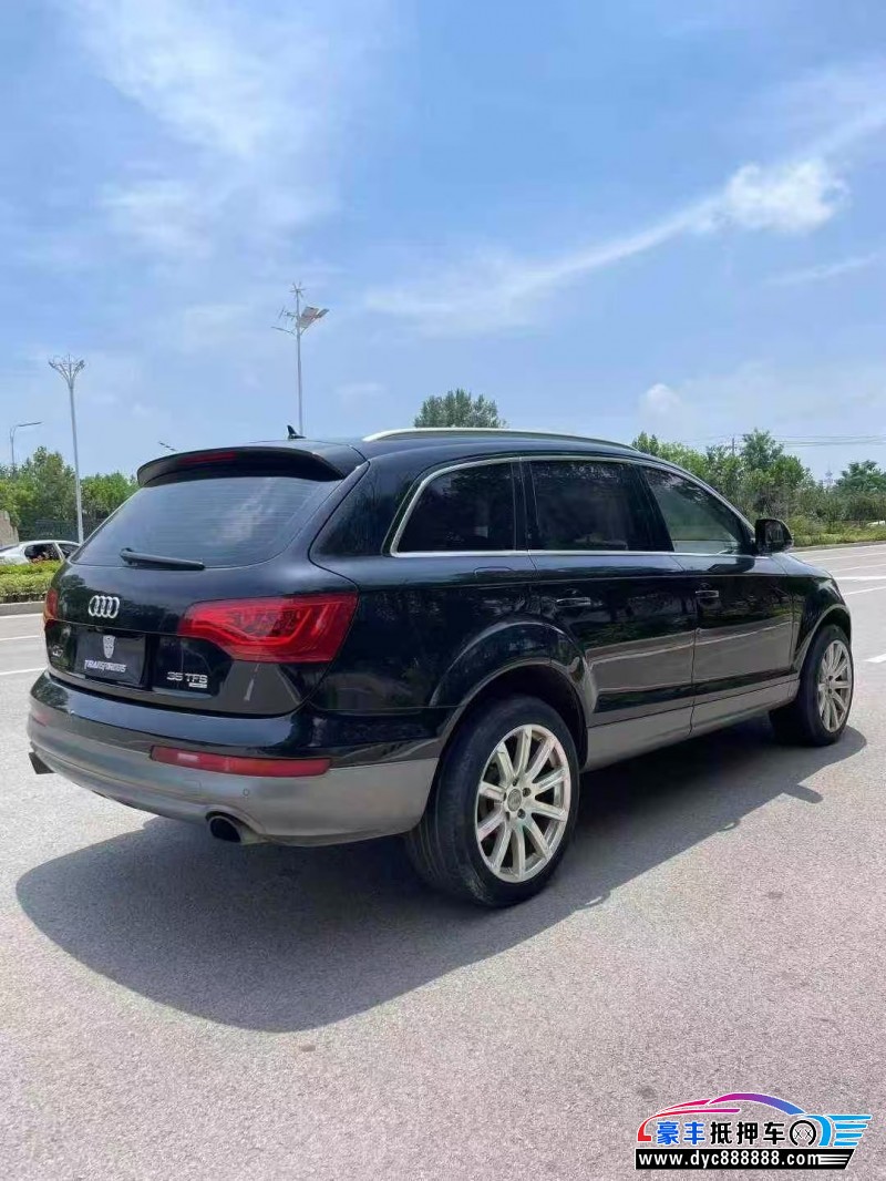 13年奥迪Q7轿车抵押车出售