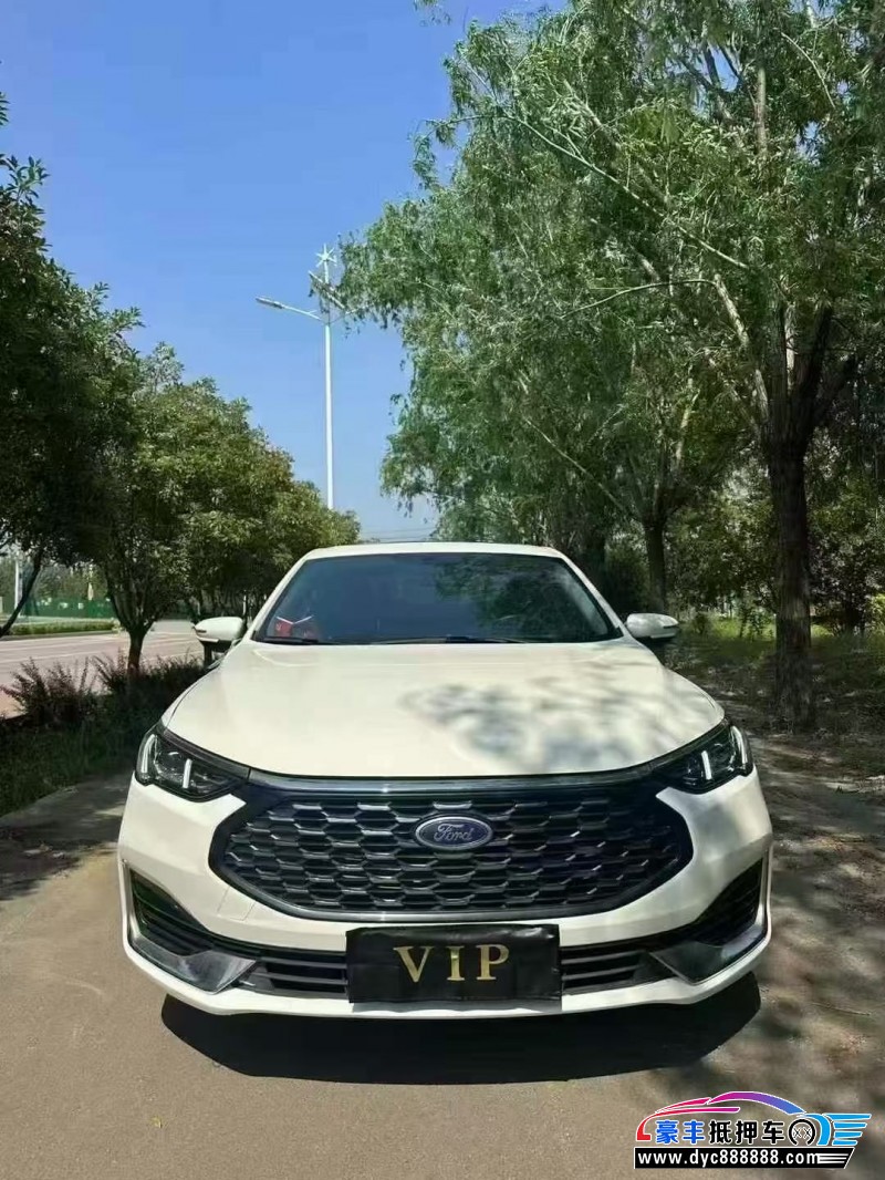 22年福特福睿斯轿车抵押车出售