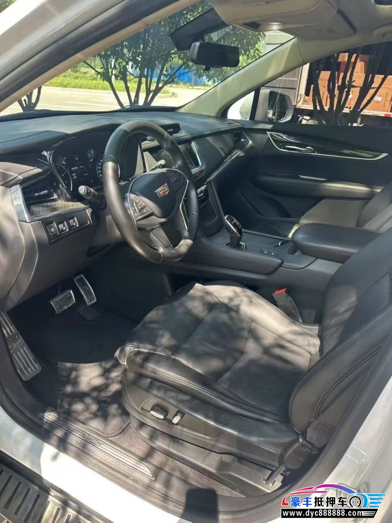 18年凯迪拉克XT5轿车抵押车出售