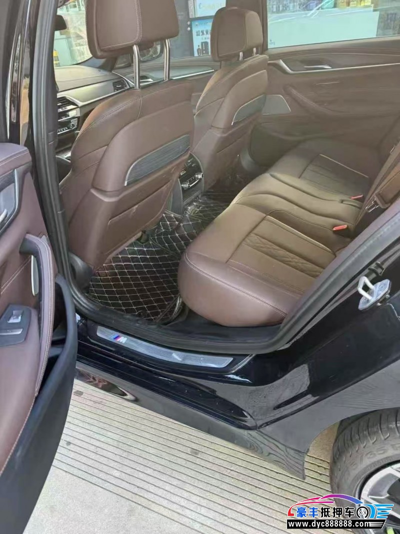 23年宝马5系轿车抵押车出售