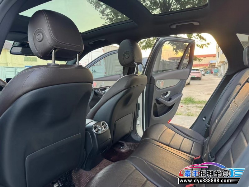 16年奔驰GLC轿车抵押车出售