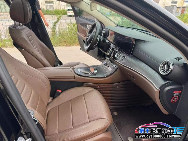 18年奔驰E轿车抵押车出售