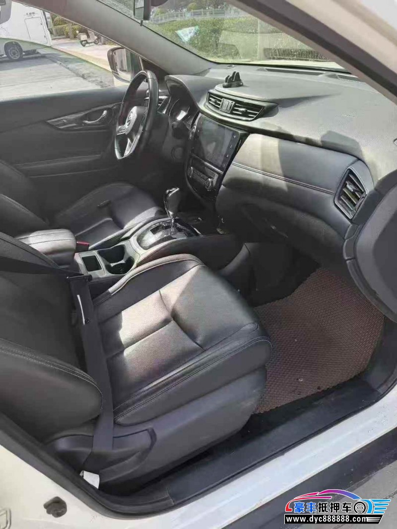 21年日产奇骏轿车抵押车出售