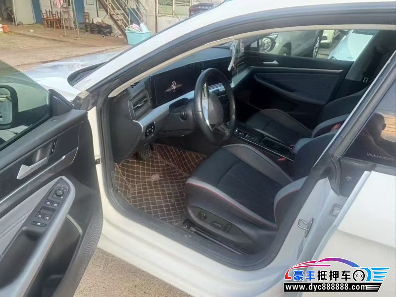 22年大众凌渡轿车抵押车出售
