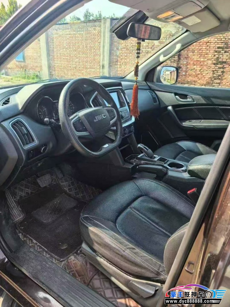 21年江铃域虎轿车抵押车出售
