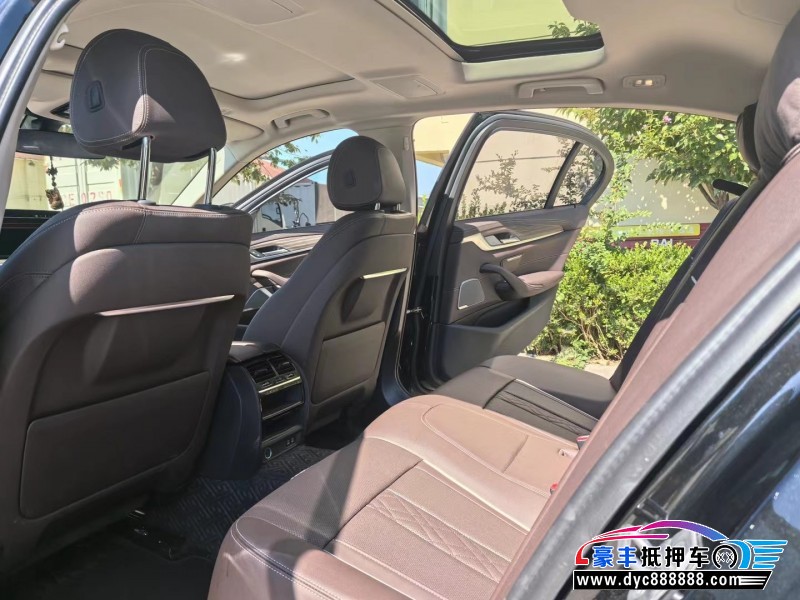 23年宝马5系轿车抵押车出售