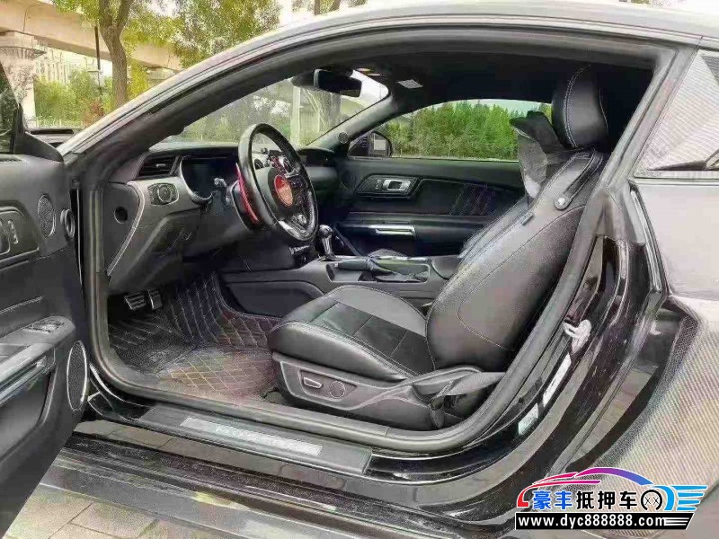 19年福特野马轿车抵押车出售