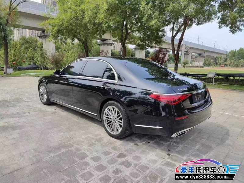 22年奔驰S轿车抵押车出售