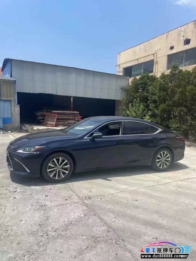 21年雷克萨斯ES轿车抵押车出售