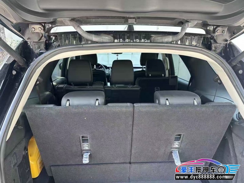 19年路虎发现5SUV抵押车出售