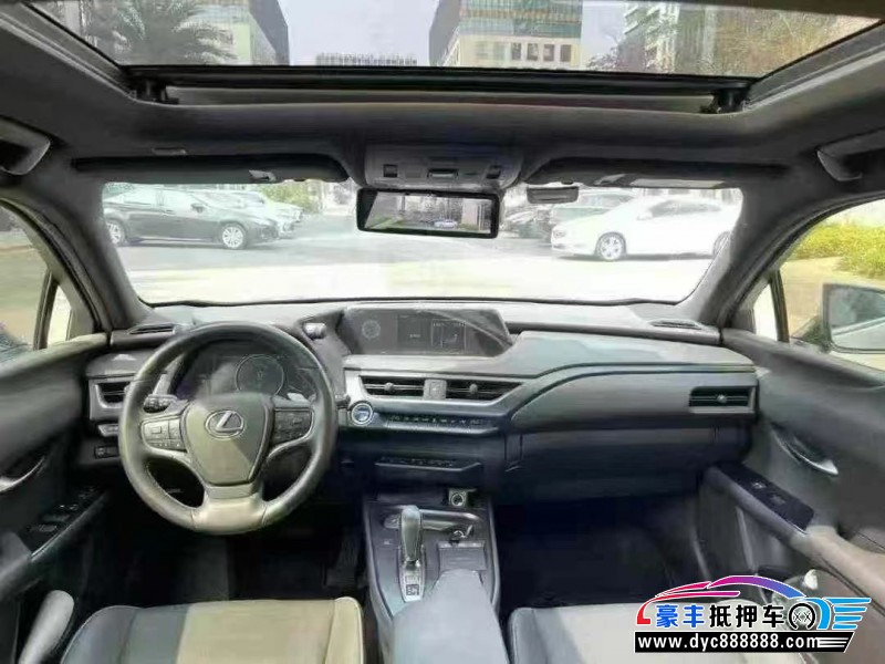 21年雷克萨斯ux300轿车抵押车出售