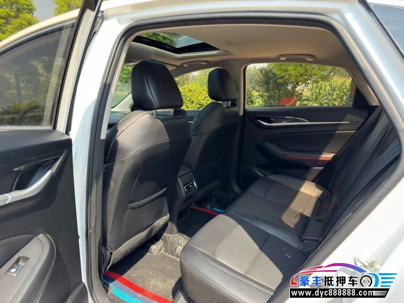 21年长安逸动轿车抵押车出售