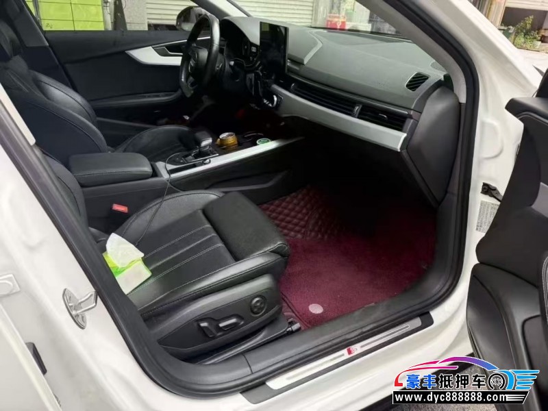 22年奥迪A4L轿车抵押车出售