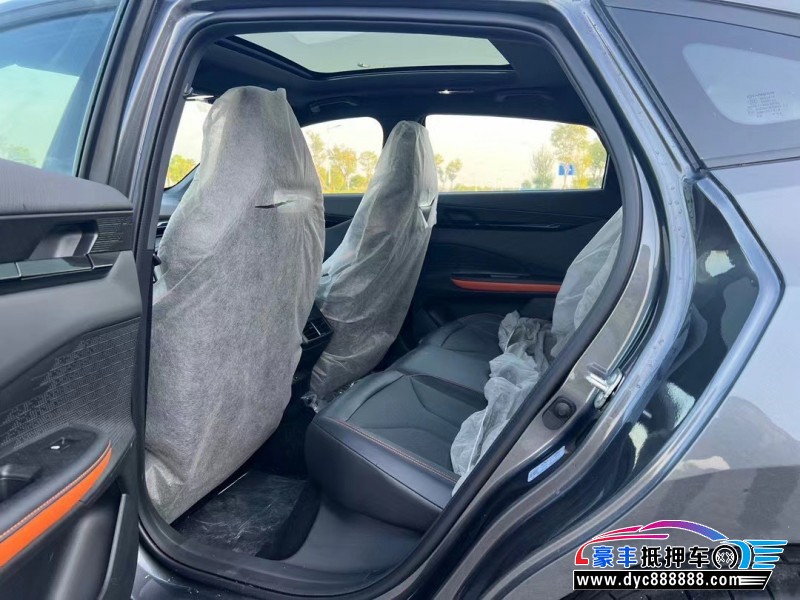 25年长安长安UNI轿车抵押车出售