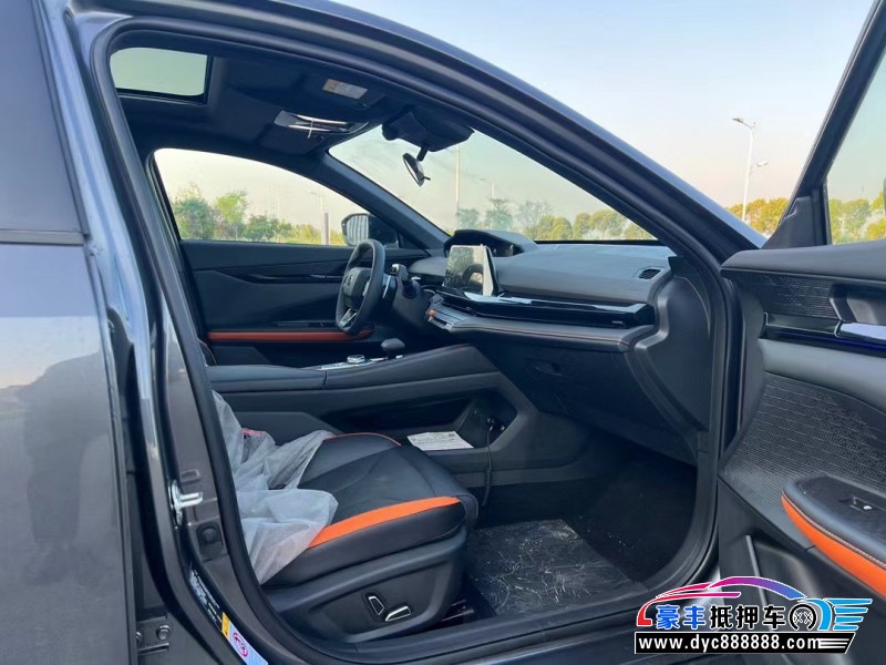 25年长安长安UNI轿车抵押车出售