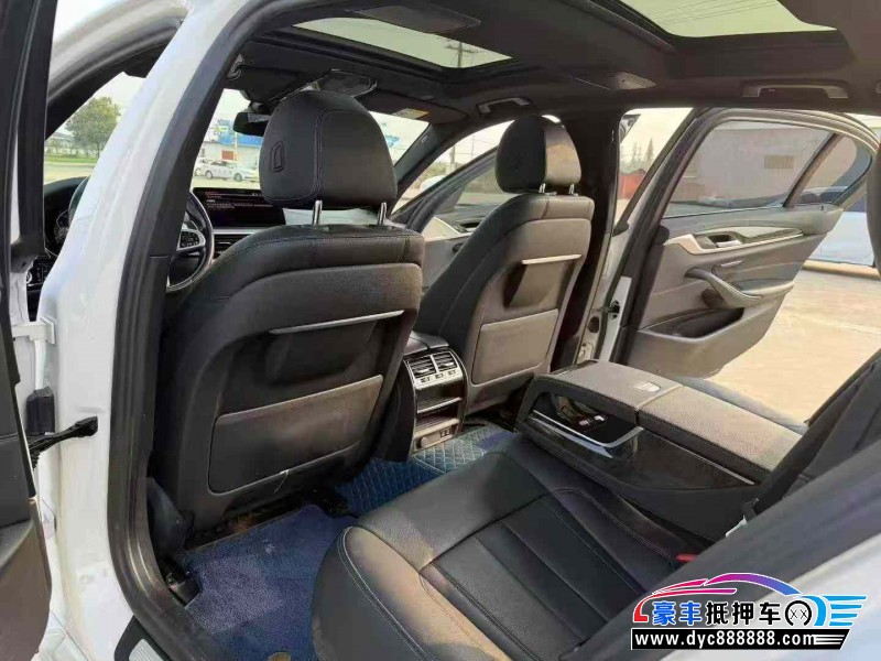 20年宝马5系轿车抵押车出售