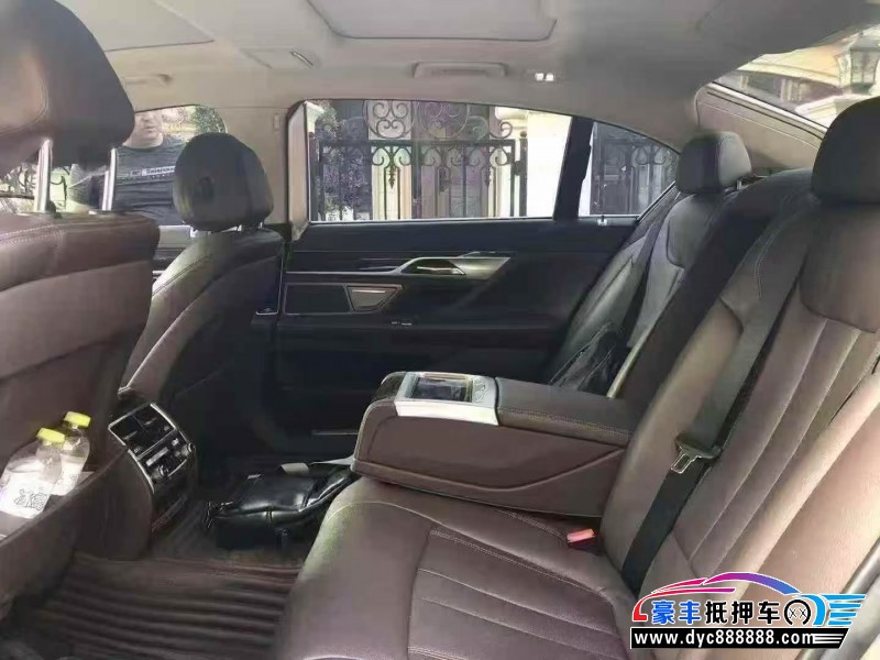 17年宝马7系轿车抵押车出售