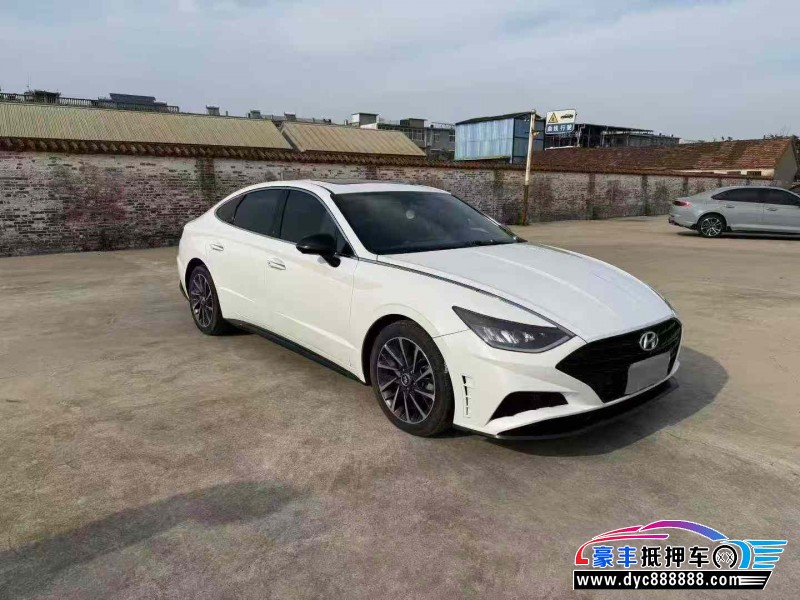 21年现代索纳塔轿车抵押车出售