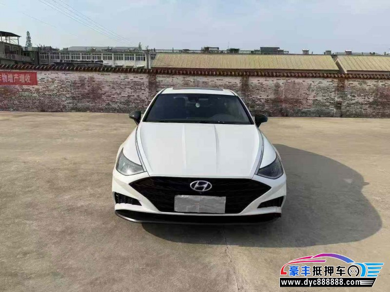 21年现代索纳塔轿车抵押车出售