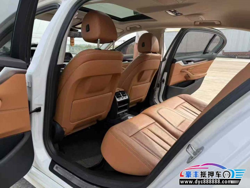 17年宝马5系轿车抵押车出售