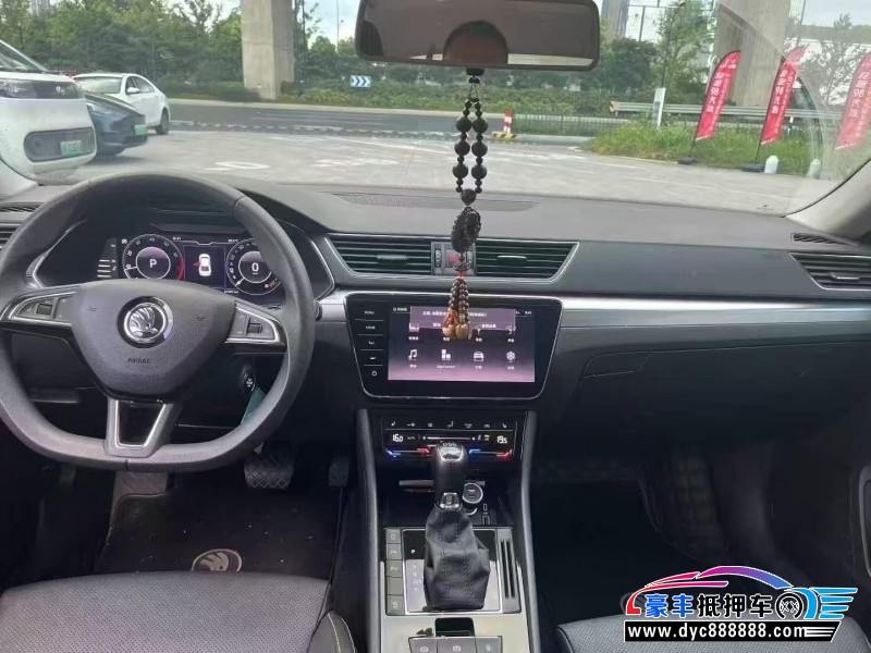 21年斯柯达速派轿车抵押车出售