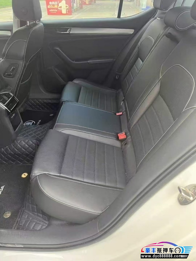 21年斯柯达速派轿车抵押车出售