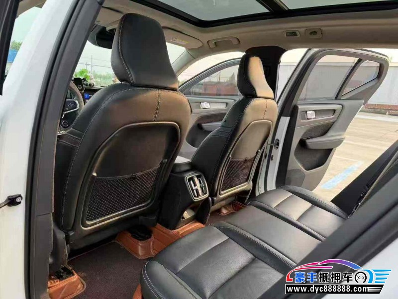 21年沃尔沃XC40轿车抵押车出售