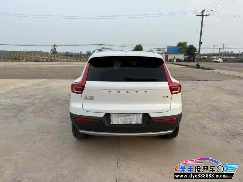 21年沃尔沃XC40轿车抵押车出售