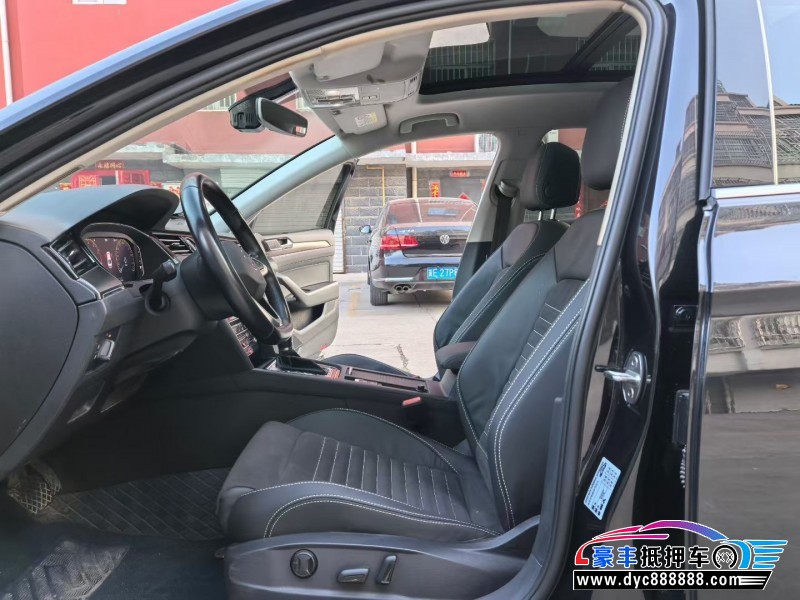 21年大众迈腾轿车抵押车出售