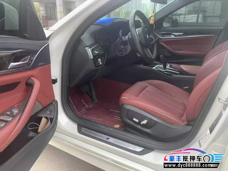 21年宝马5系轿车抵押车出售