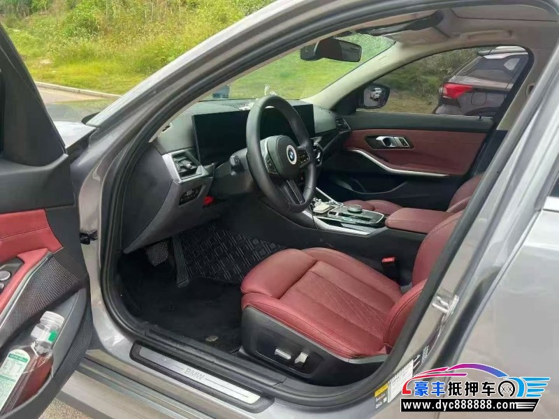 22年宝马i3轿车抵押车出售